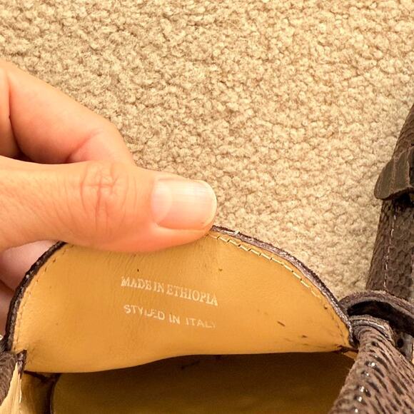 Vaneli Brown Snakeskin Embossed Leather Moccasin Driving Loafers Buckle Size 9 - Picture 4 of 6